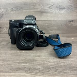 Sony MVC-FD95 Digital Still Camera Digital Mavica 2.1 Mega Pixel 20X Zoom